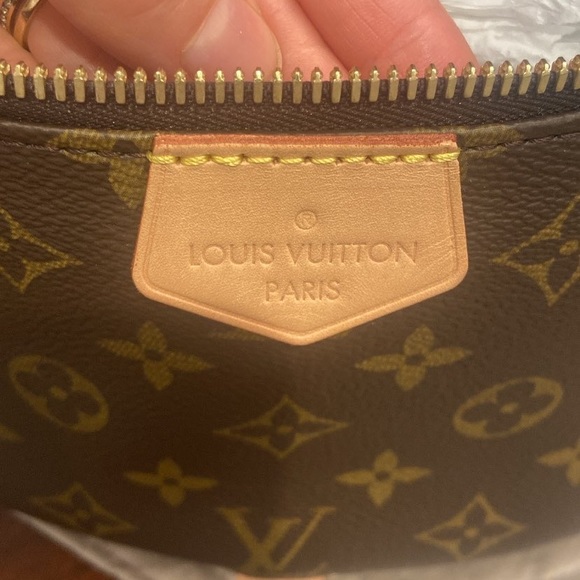 SOLD OUT””””Louis Vuitton Brand new condition bumbag - Picture 4 of 7